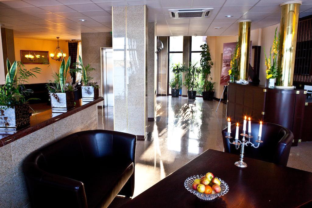 Hotel Shuma Dąbrowa Górnicza Exteriér fotografie