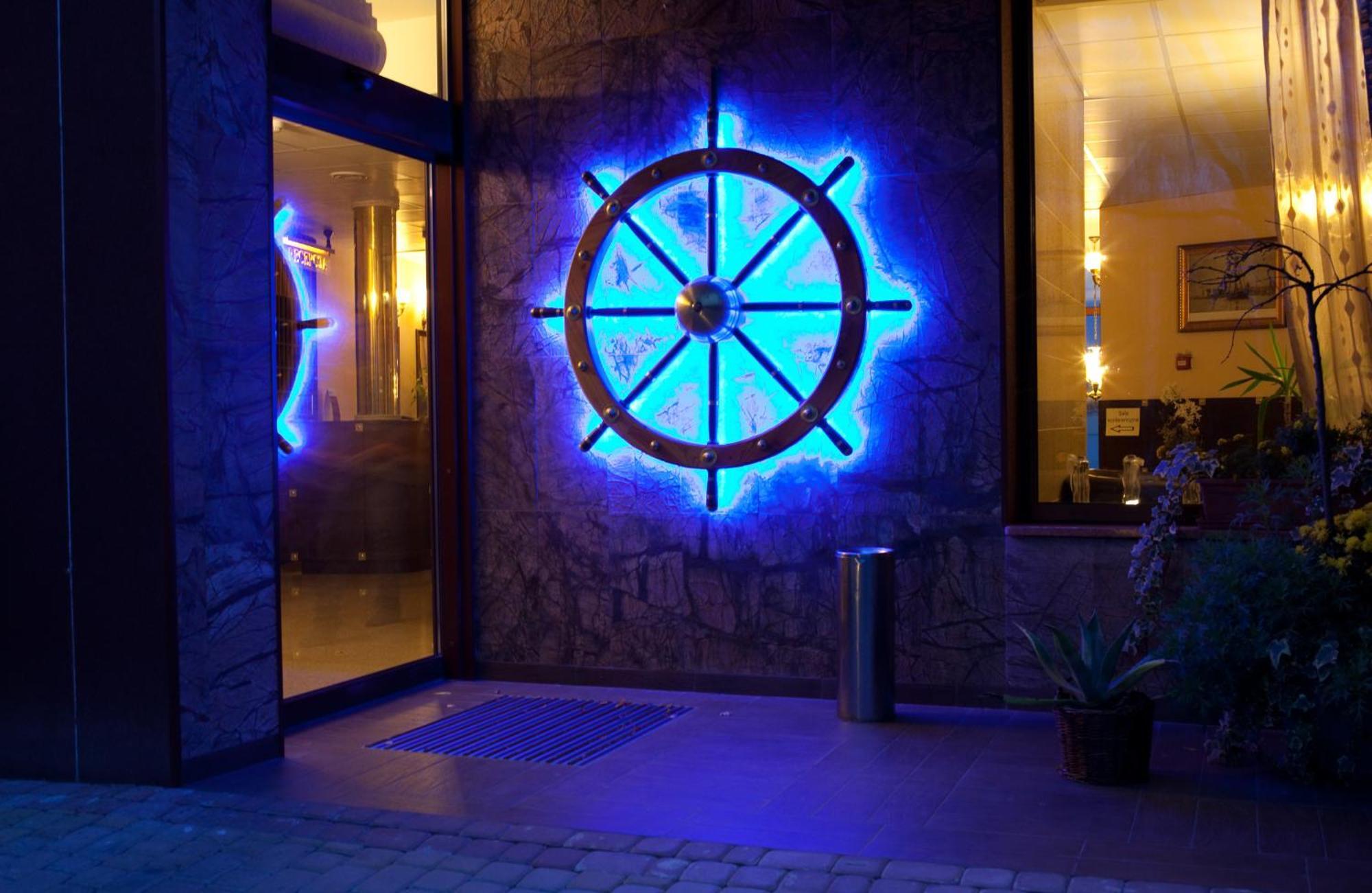 Hotel Shuma Dąbrowa Górnicza Exteriér fotografie